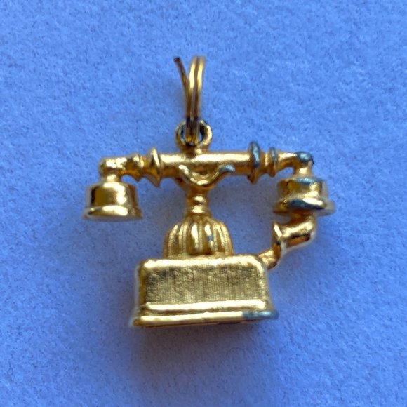 Vintage Avon Charm for Bracelet Old Fashioned TELEPHONE Women's Jewelry Gold - Picture 2 of 8